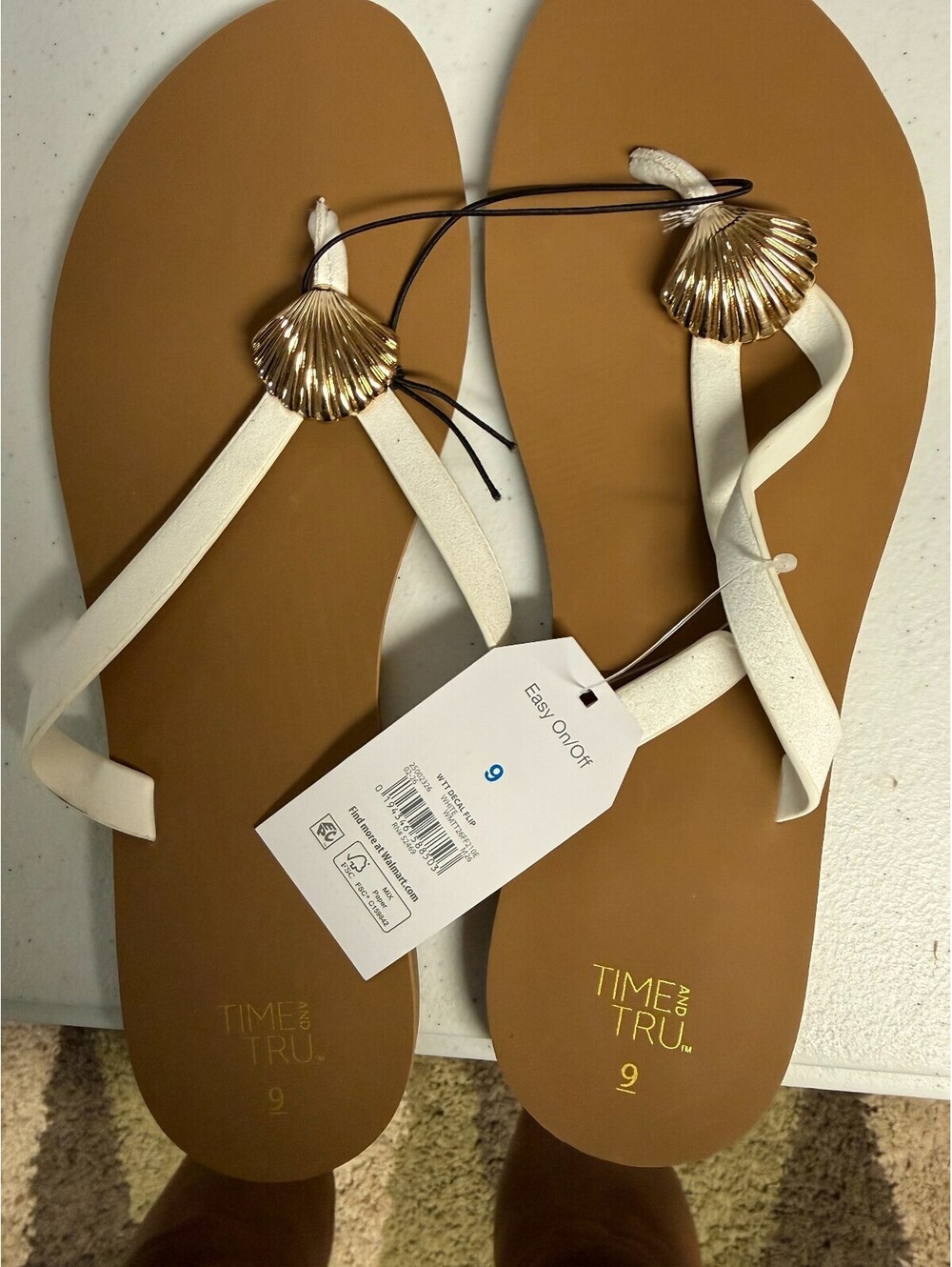 Time and Tru Women's White Flip Flop Sandals with Gold Shell Accent Size 9